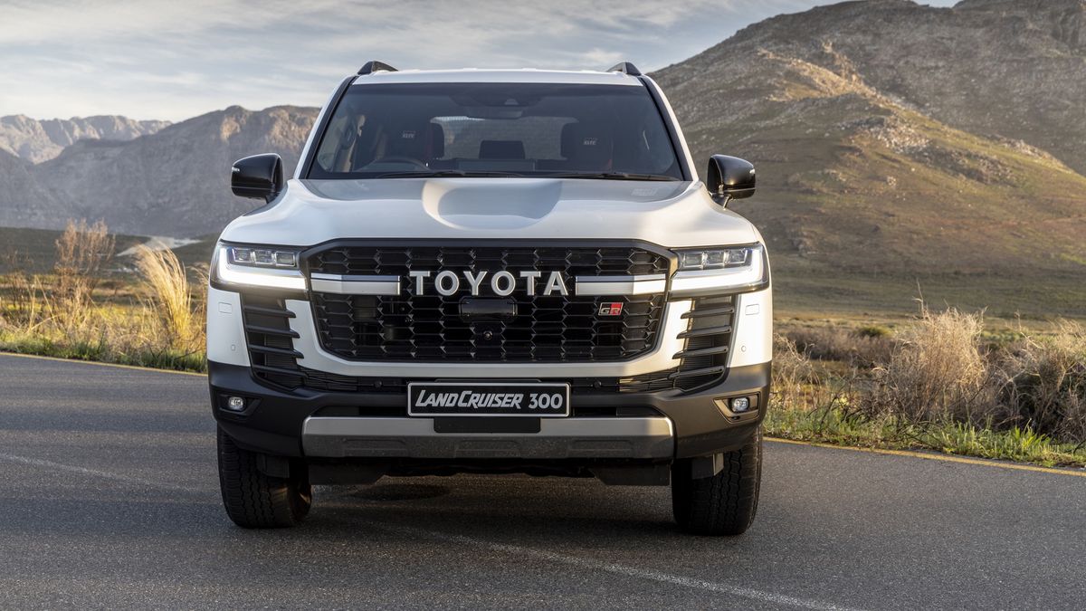 Toyota Land Cruiser 300