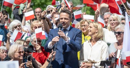Trzaskowski zaczął. Przywitał specjalnego gościa z zagranicy