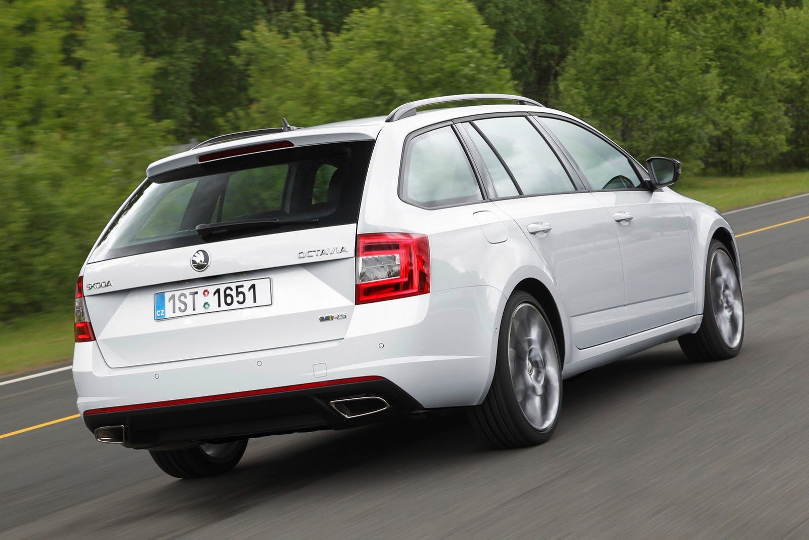 Škoda Octavia RS - najmocniejsza Octavia na zdjęciach producenta [galeria] 56