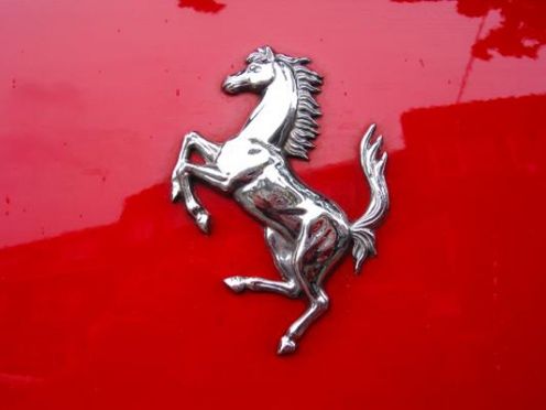 Fiat podzieli Ferrari i dokupi Chryslera?