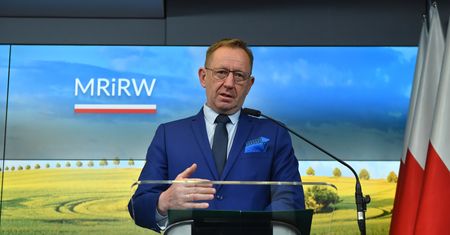 Jest decyzja w sprawie kontraktów na zboże z Ukrainy. Następstwo rozporządzenia KE