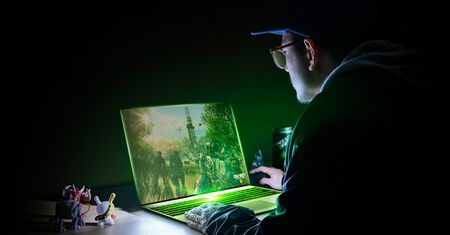PlayStation 5 czy Xbox Series X? Jensen Huang twierdzi, że laptop z Nvidia GeForce
