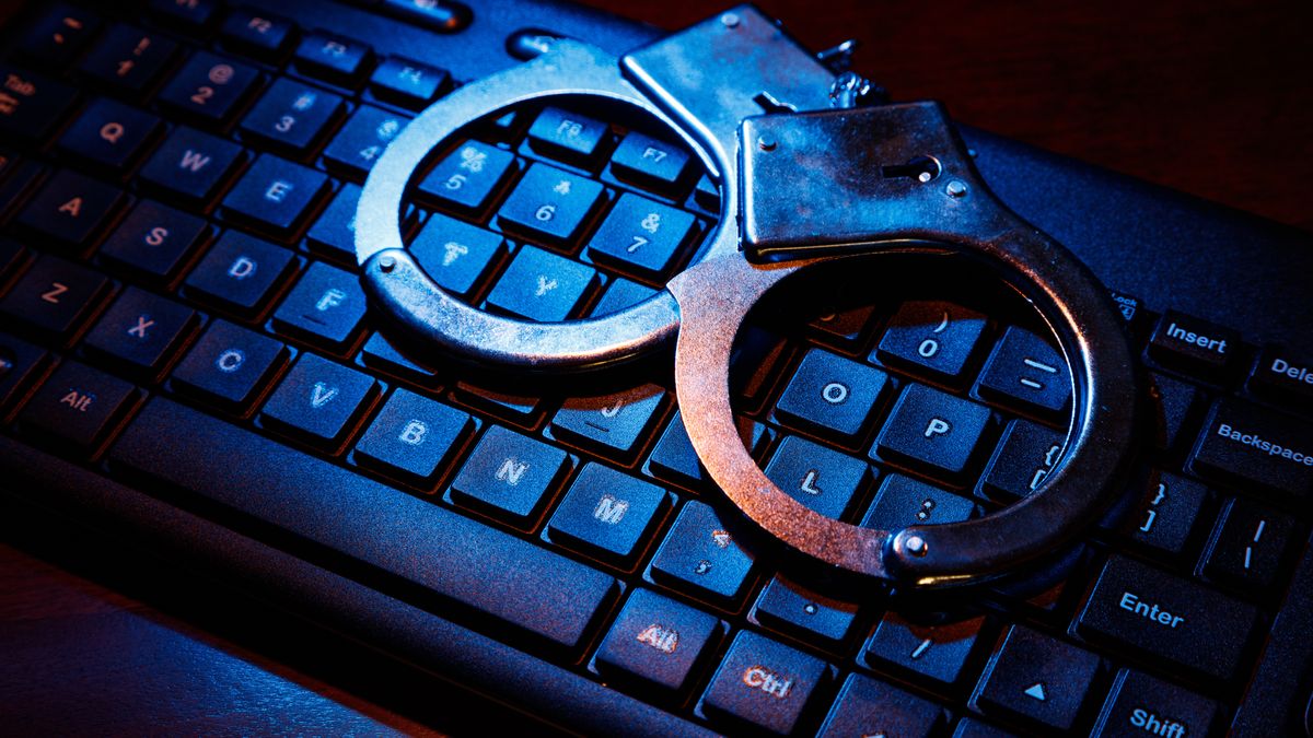 Serwis zalukaj.tv został zamknięty.