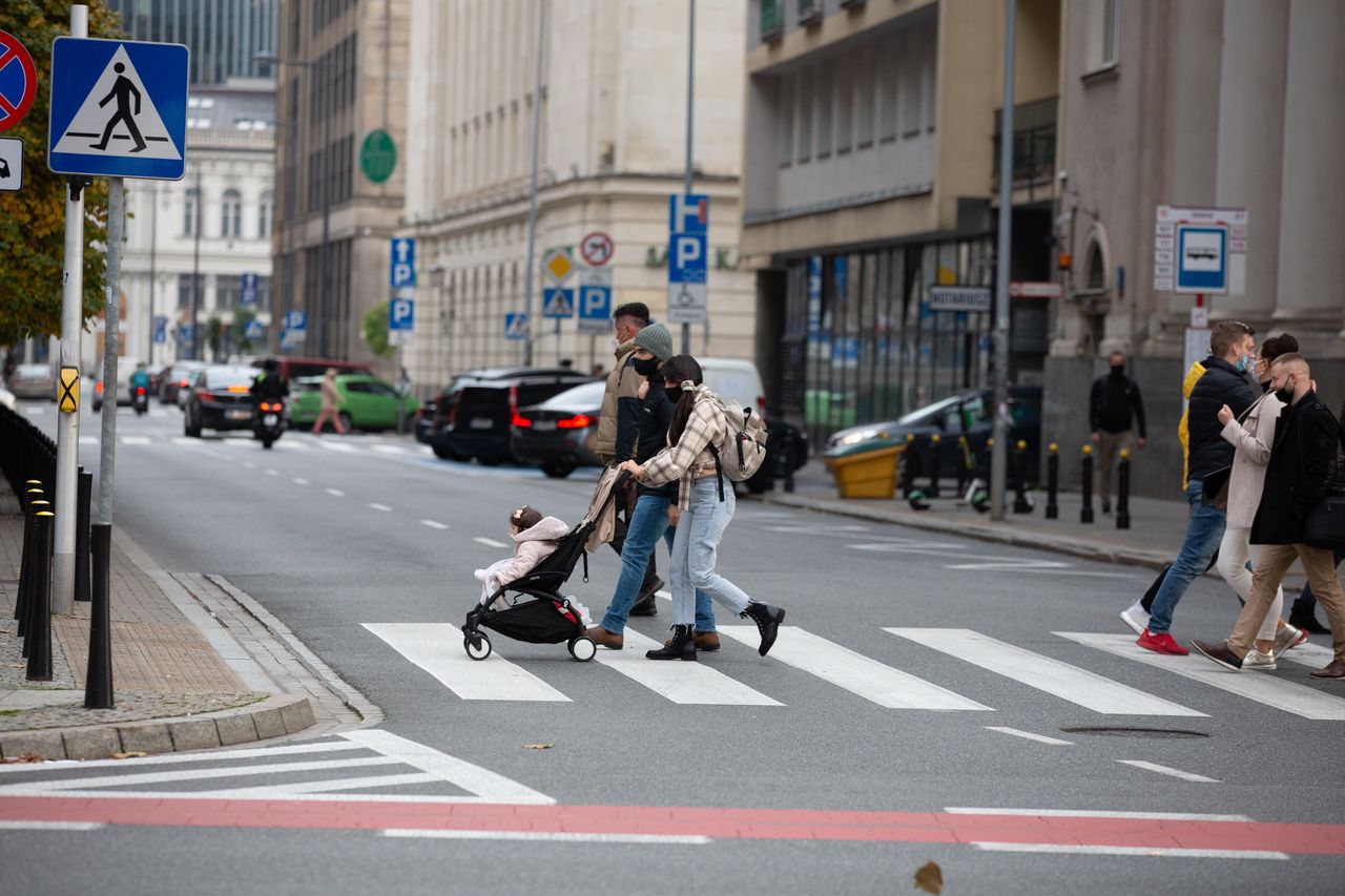 5 lat z 500+. Ubóstwo mniejsze, ale dodatkowych narodzin niewiele