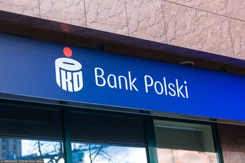 PKO BP ostrzega przed oszustami. Zalecenia dla klientów