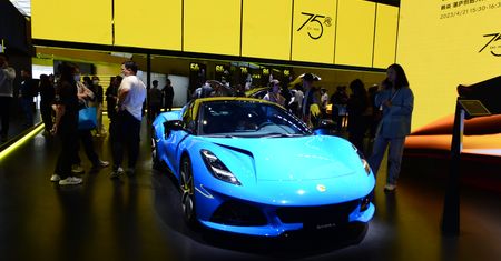 Lotus nareszcie się rozpędza. Emira w końcu w pełnej produkcji