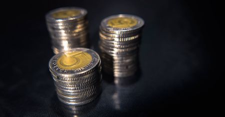 Wyjeżdżasz na wakacje? Koniecznie wrzuć monetę do zamrażalnika