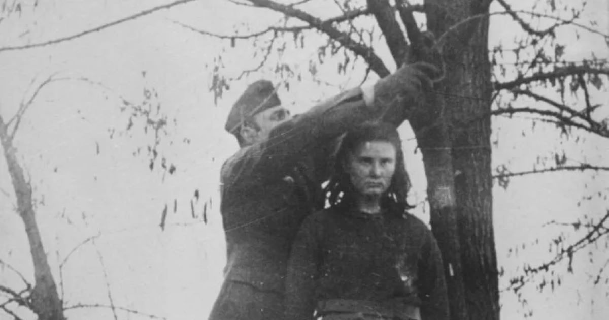 Młoda partyzantka. Naziści powiesili ją na oczach tłumu
