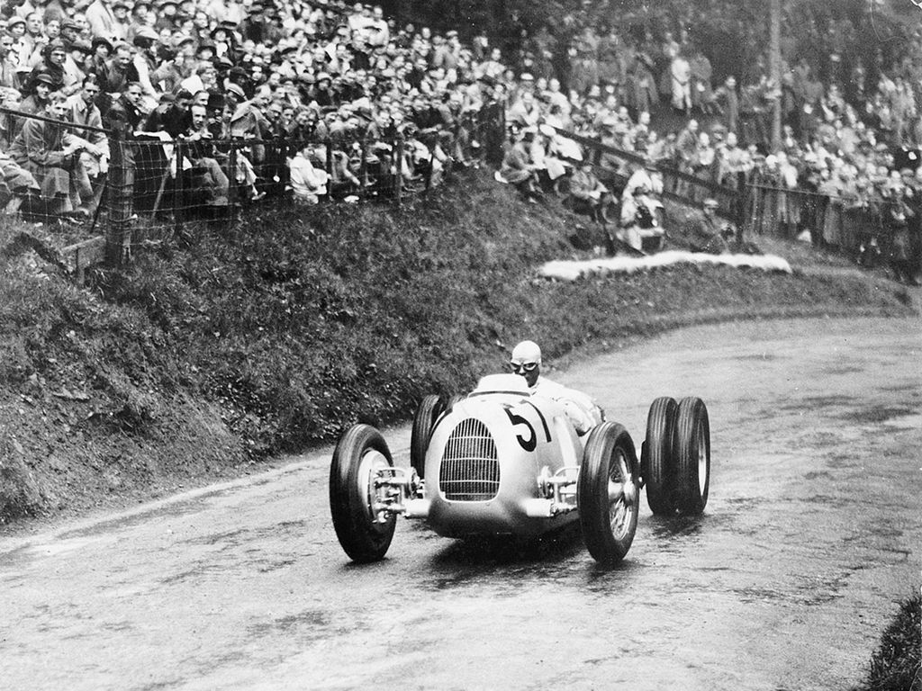 Auto Union Typ C - z silnikiem umieszczonym za kierowcą