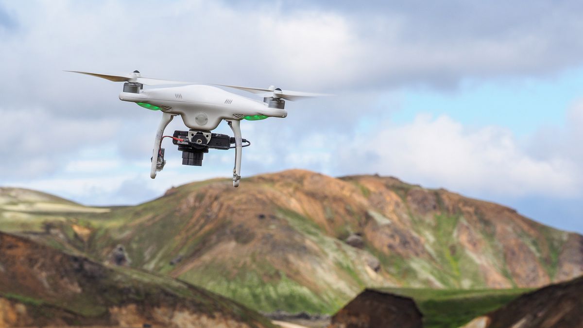 Jak latać dronem i nie pójść siedzieć 1