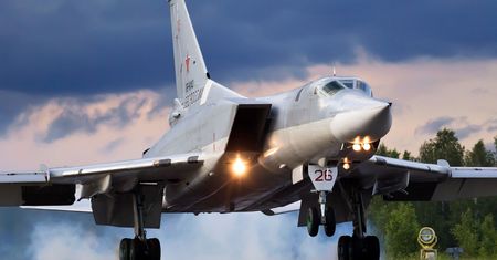 Jeden z pocisków leciał w stronę Polski. Rosjanie przeprowadzili zmasowany atak na Ukrainę