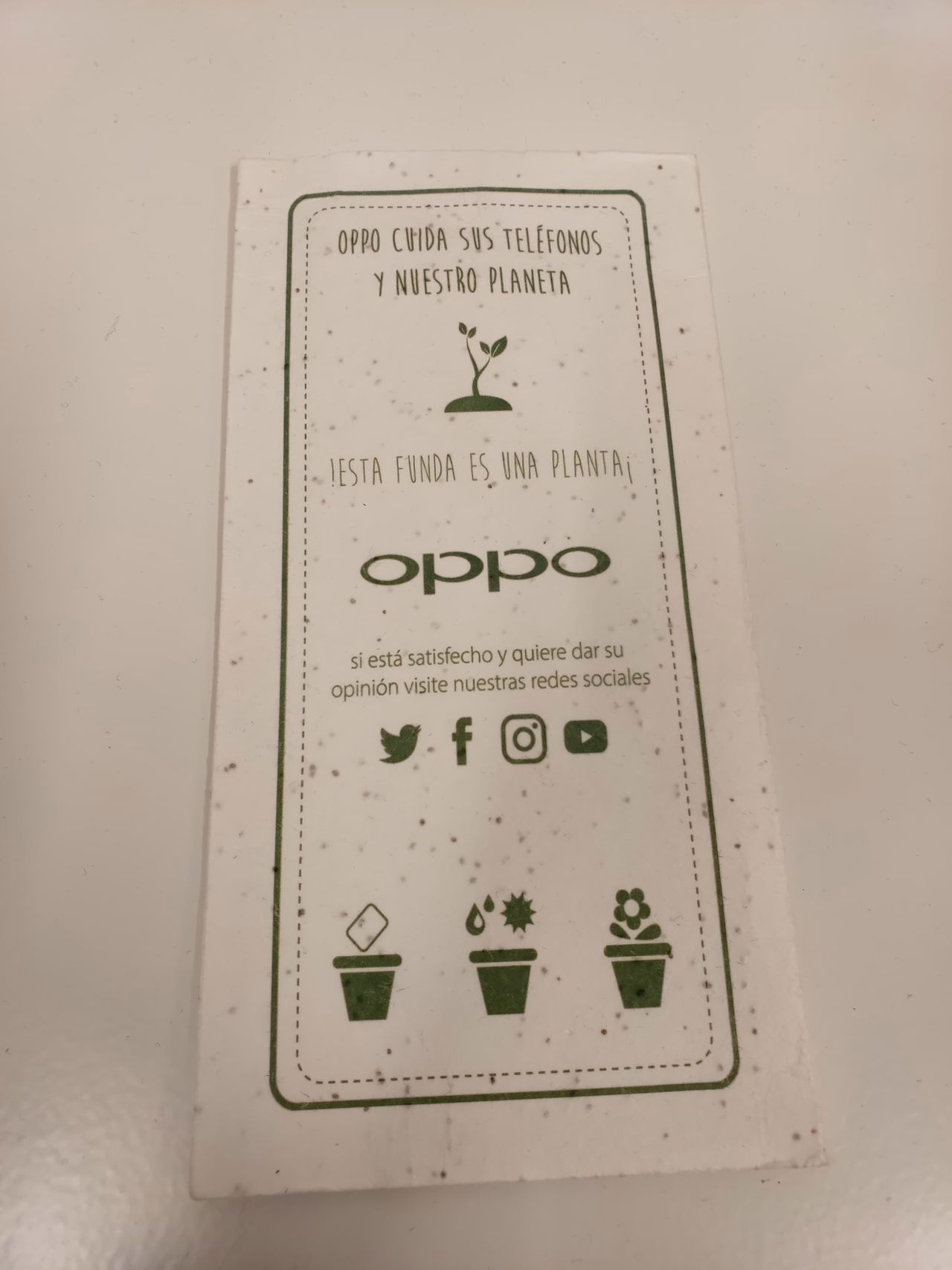 koperta z roślinką z hiszpańskiego serwisu Oppo