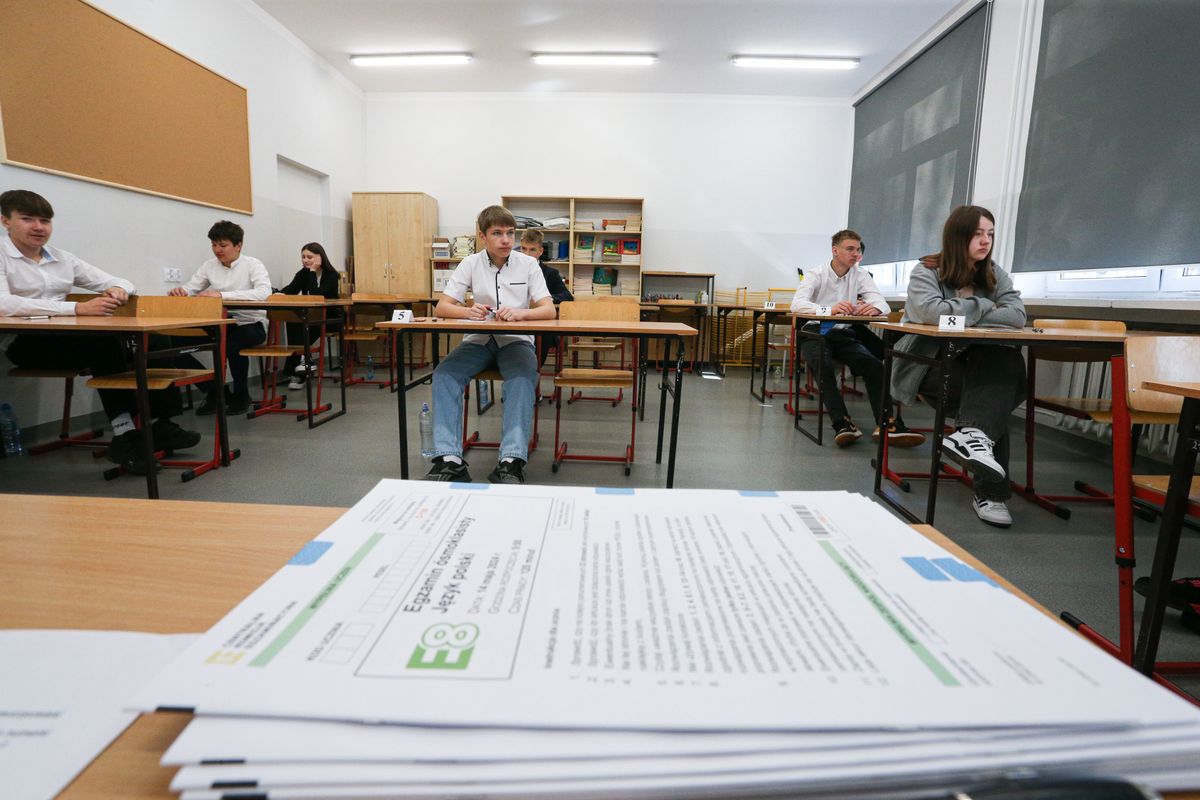 Egzamin ósmoklasisty (zdjęcie ilustracyjne ze szkoły w Gorzowie Wielkopolskim)