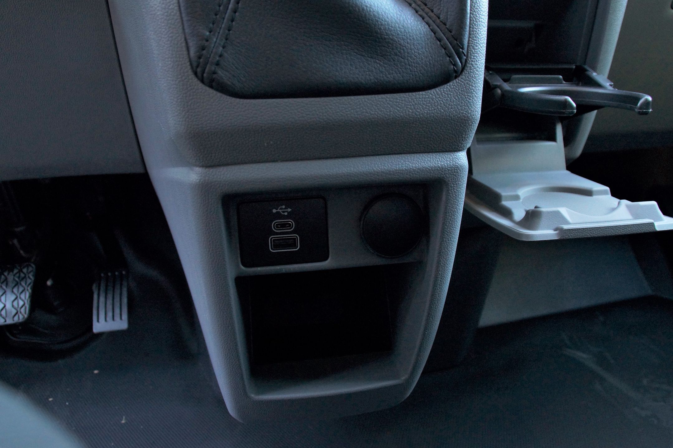 Ford Tourneo Custom 2023 