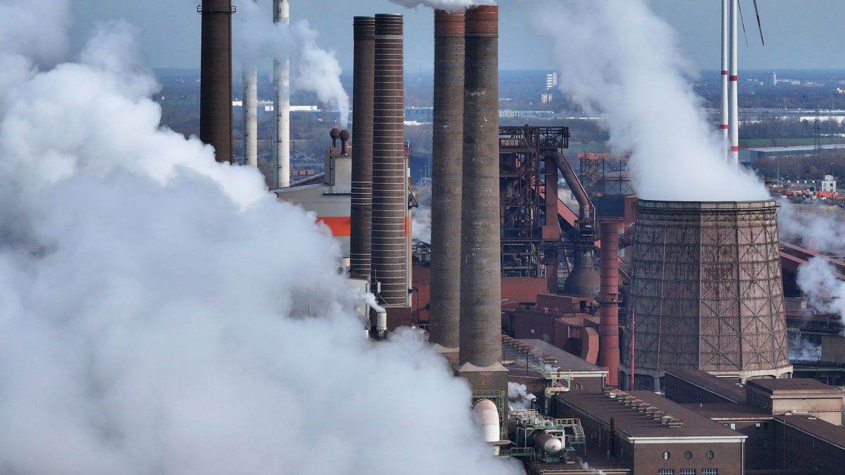 SALZGITTER, GERMANY - NOVEMBER 22: In this aerial view water vapour and exhaust rise from the steel mill of Salzgitter AG, one Europe's largest steel producers, on November 22, 2023 in Salzgitter, Germany. Demands are rising that countries participating in the upcoming UNFCCC COP28 climate conference in Dubai agree on a roadmap for phasing out the use of fossil fuels. Meanwhile the United States and China have agreed to triple global renewable energy production by 2030, raising hope that real progress on mitigating climate change will be possible at COP28. The Salzgitter mill was Germany's fourth biggest emitter of CO2 in 2022. The company is investing heavily towards CO2-free steel production. (Photo by Sean Gallup/Getty Images)