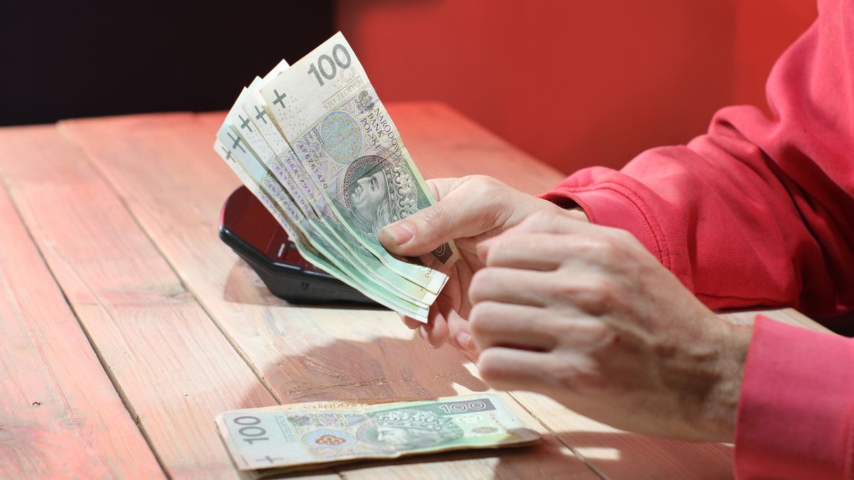 Ile wynosi świadczenie pielęgnacyjne?