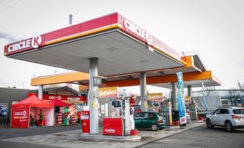 Coś niepokojącego dzieje się z cenami paliw. Różnica jest wyraźna