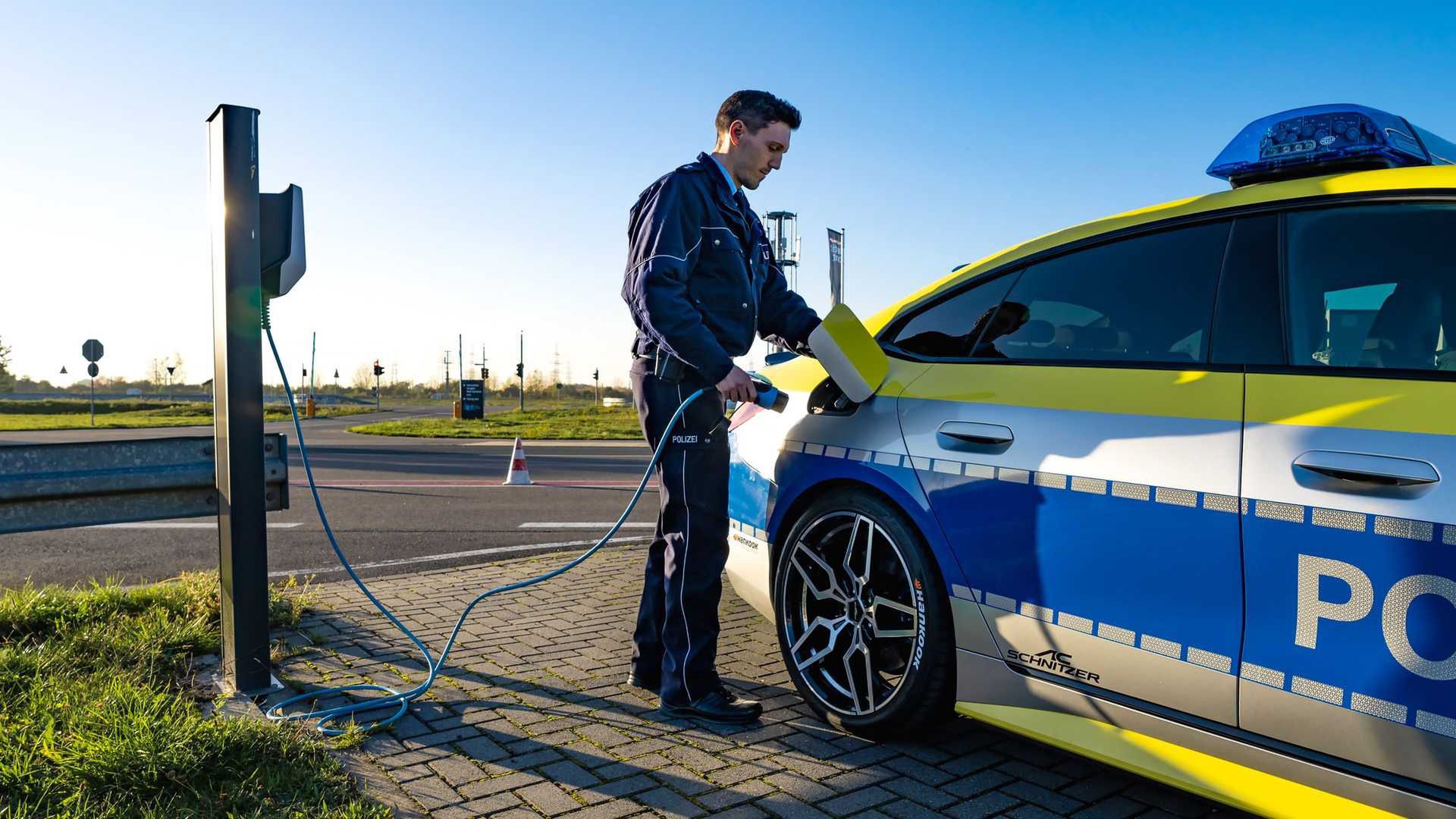 BMW i4 Tune it! Safe!