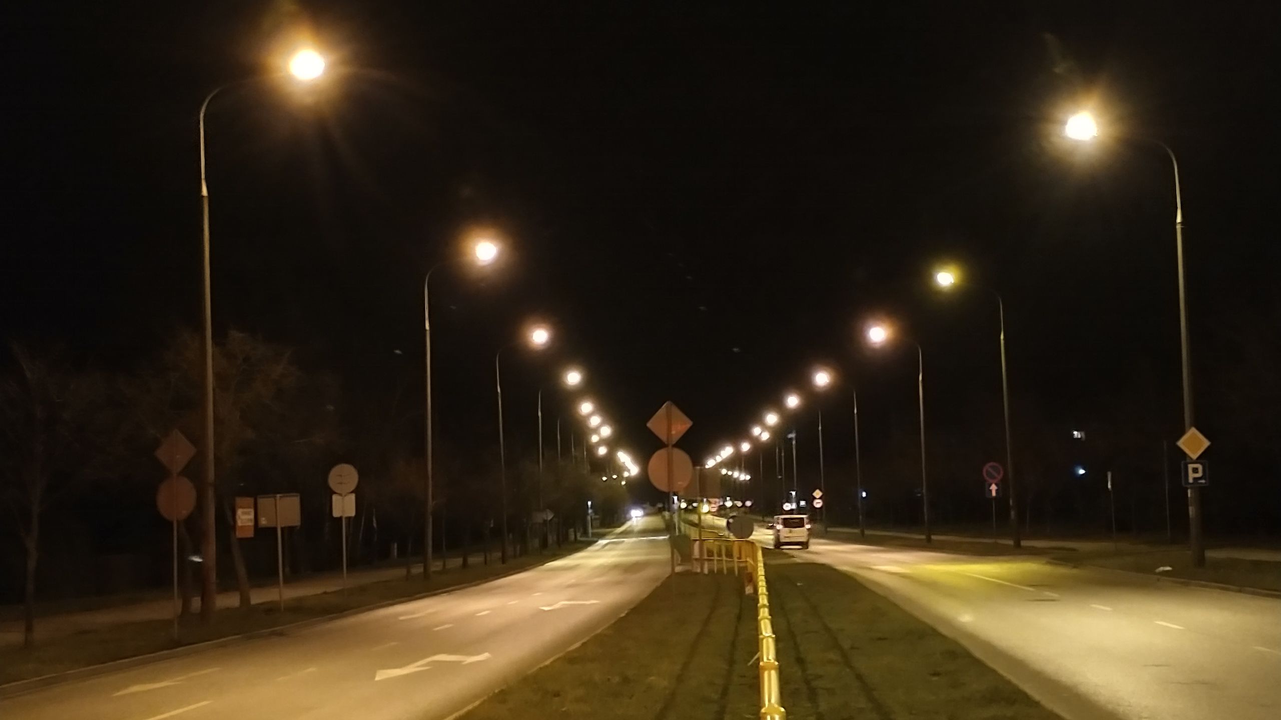 Motorola Moto G8 Power po dwóch dniach testów. Jest solidnie 13