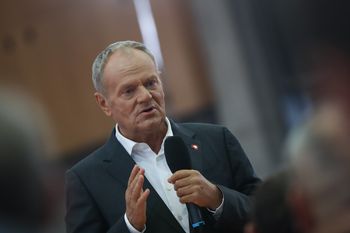Tusk znów uderza w Nawrockiego. "Strategia na osłabianie Polski"