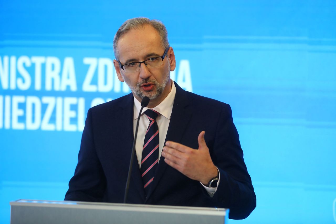 Koronawirus. Minister zdrowia: mamy eskalację epidemii. Adam Niedzielski o zmianie w przepisach