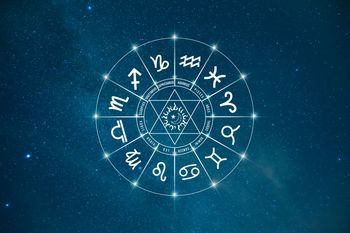 Horoskop dzienny na jutro - czwartek 13 sierpnia 2026. Baran, Byk, Bliźnięta, Rak, Lew, Panna, Waga, Skorpion, Strzelec, Koziorożec, Wodnik, Ryby