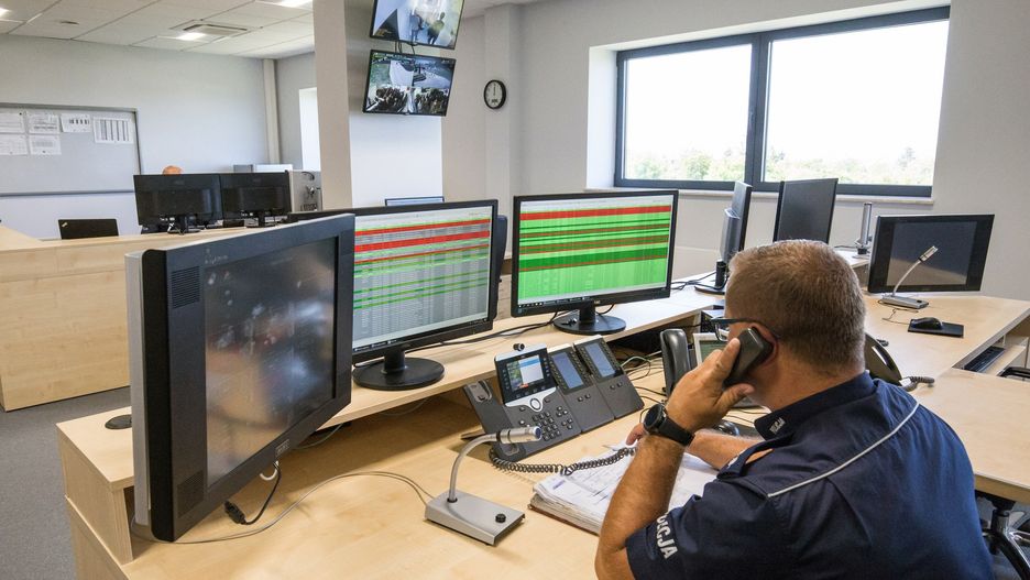 Bielsko-Biała. Oszuści podają się za policjantów.