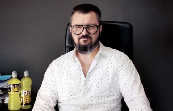 Oshee Polska żąda od „Faktu” sprostowania tekstu o „kłamstwie na etykietach”, grozi procesem sądowym