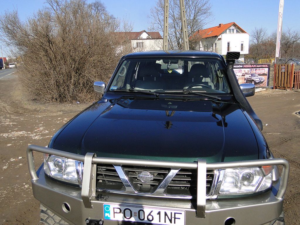 Bardzo nietypowy widok, maska bez wlotu powietrza...