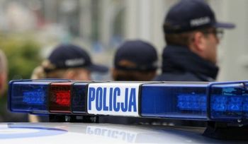 Lębork: Policja na sygnale eskortowała auto z rannym mężczyzną. W porę trafił do szpitala. "Jestem ogromnie wdzięczna za empatię i wsparcie"