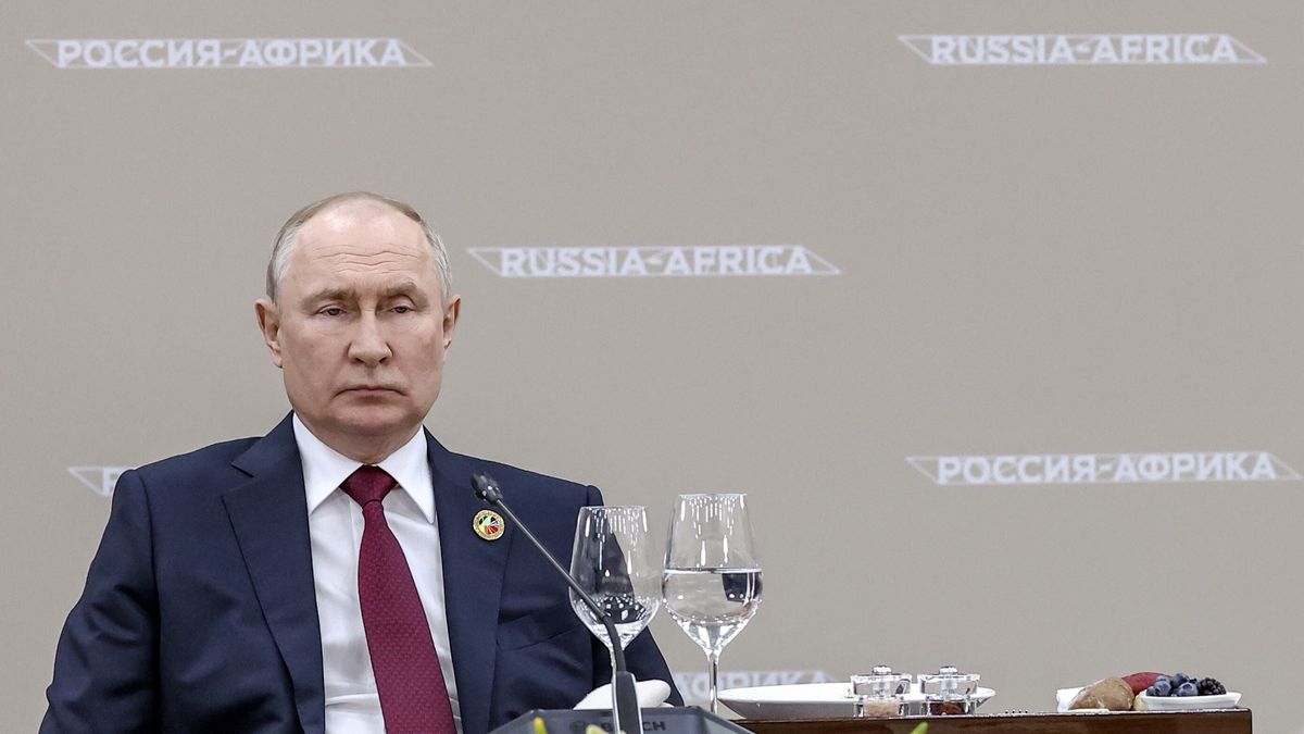 Putin, czy nie Putin - obserwatorzy na każdym publicznym wystąpieniu polityka zadają sobie to pytanie