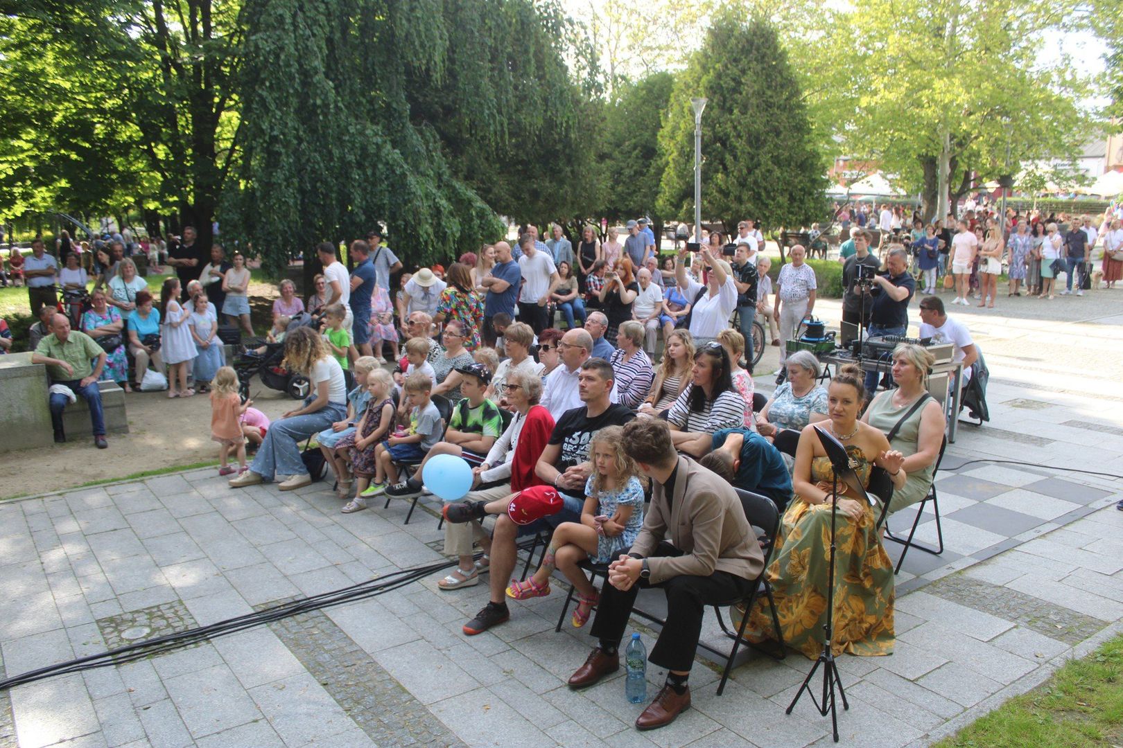 Popołudnie z muzyką na żywo na placu Narutowicza w Bełchatowie