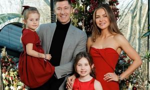 Odpicowani Lewandowscy życzą wszystkim Wesołych Świąt (FOTO)