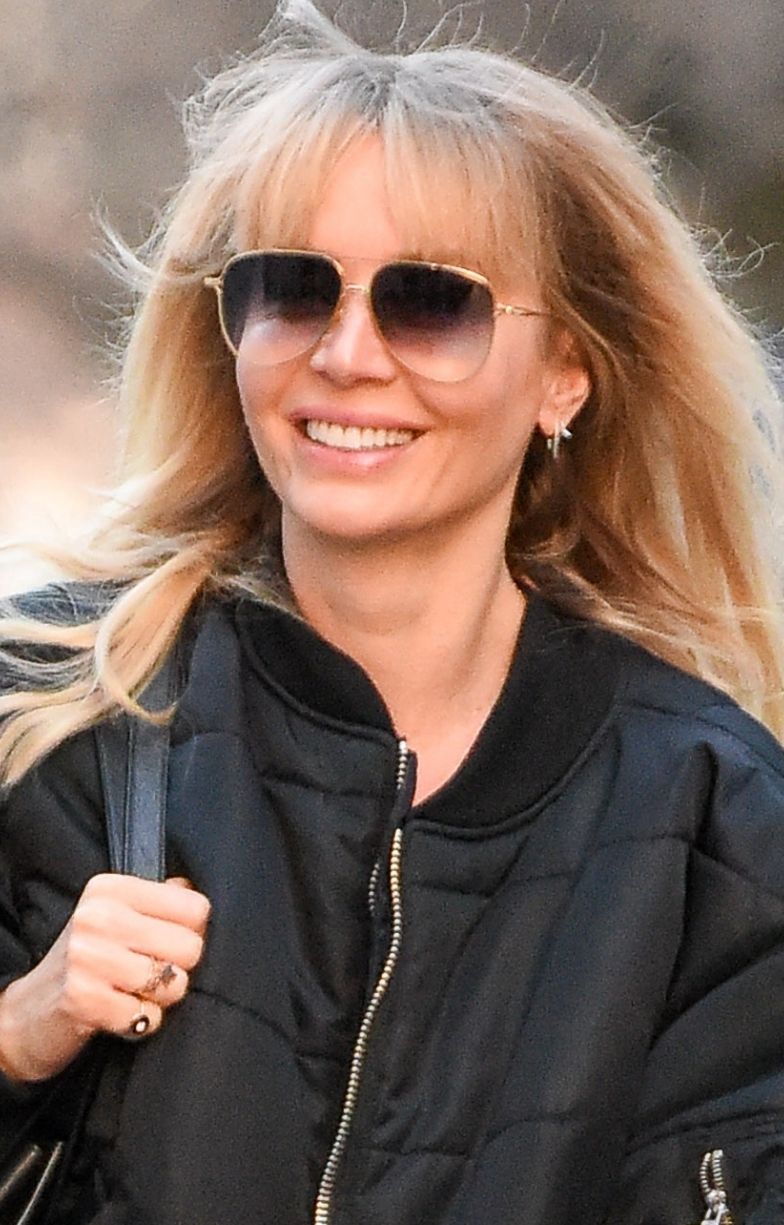 Agnieszka Woźniak-Starak spaceruje po Warszawie z torebką za 18 tysięcy