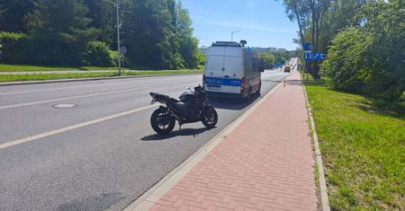 Poranny wypadek w Płocku. 32-letni motocyklista przewieziony do szpitala