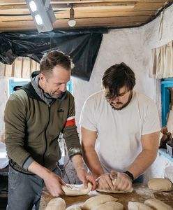 WP z Ukrainy: Piekarz z Poznania piecze chleb w Buczy. Podczas okupacji ludzie marzyli choć o jednej kromce