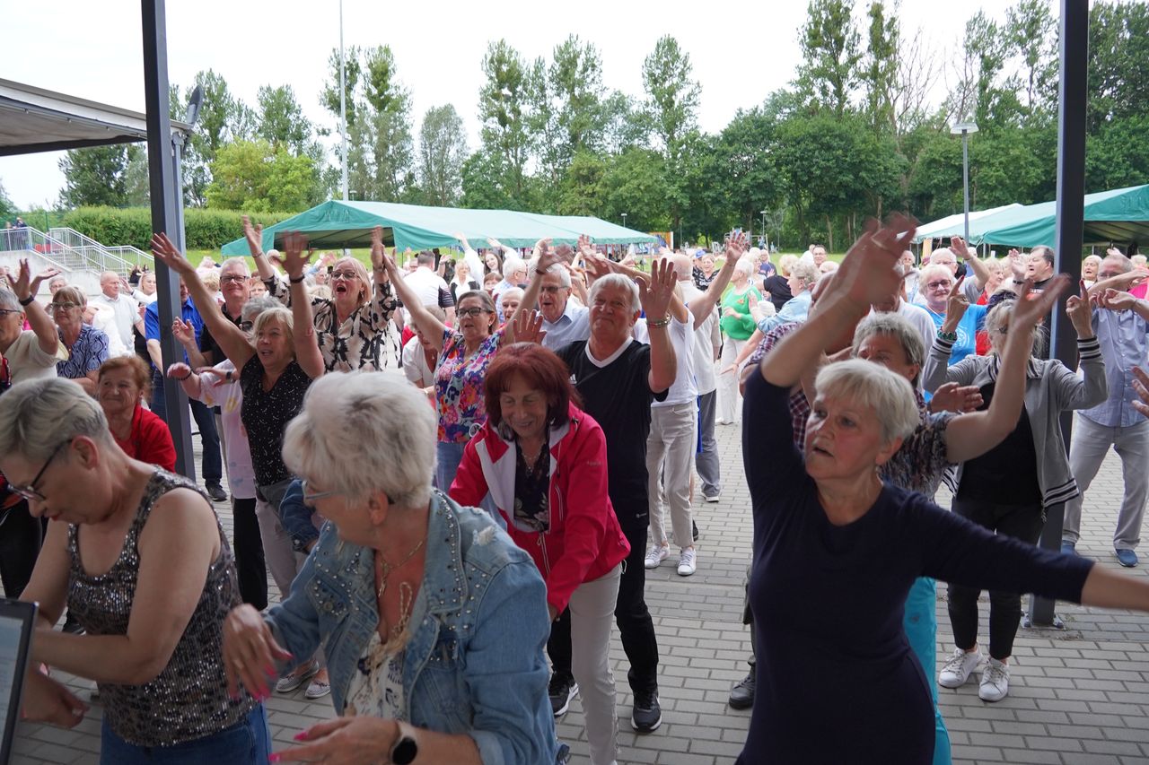 Taneczna środa dla seniorów na Stadionie Powiatowym w Pile