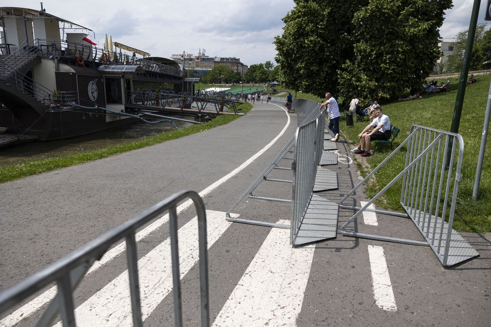 Trwają przygotowania do wieczornego widowiska na Wiśle