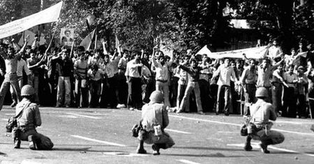 Czarny Piątek w Iranie. 8 września 1978 r. ulice Teheranu spłynęły krwią