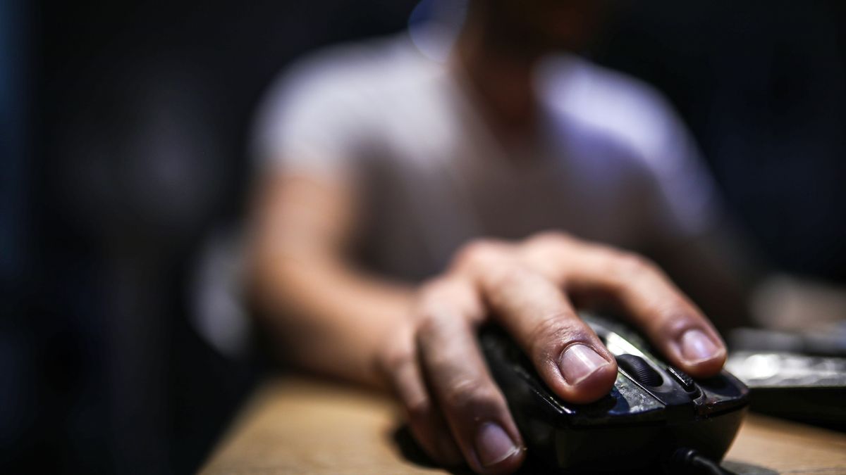 Dilerzy przenieśli się do sieci — zdjęcie ilustracyjne