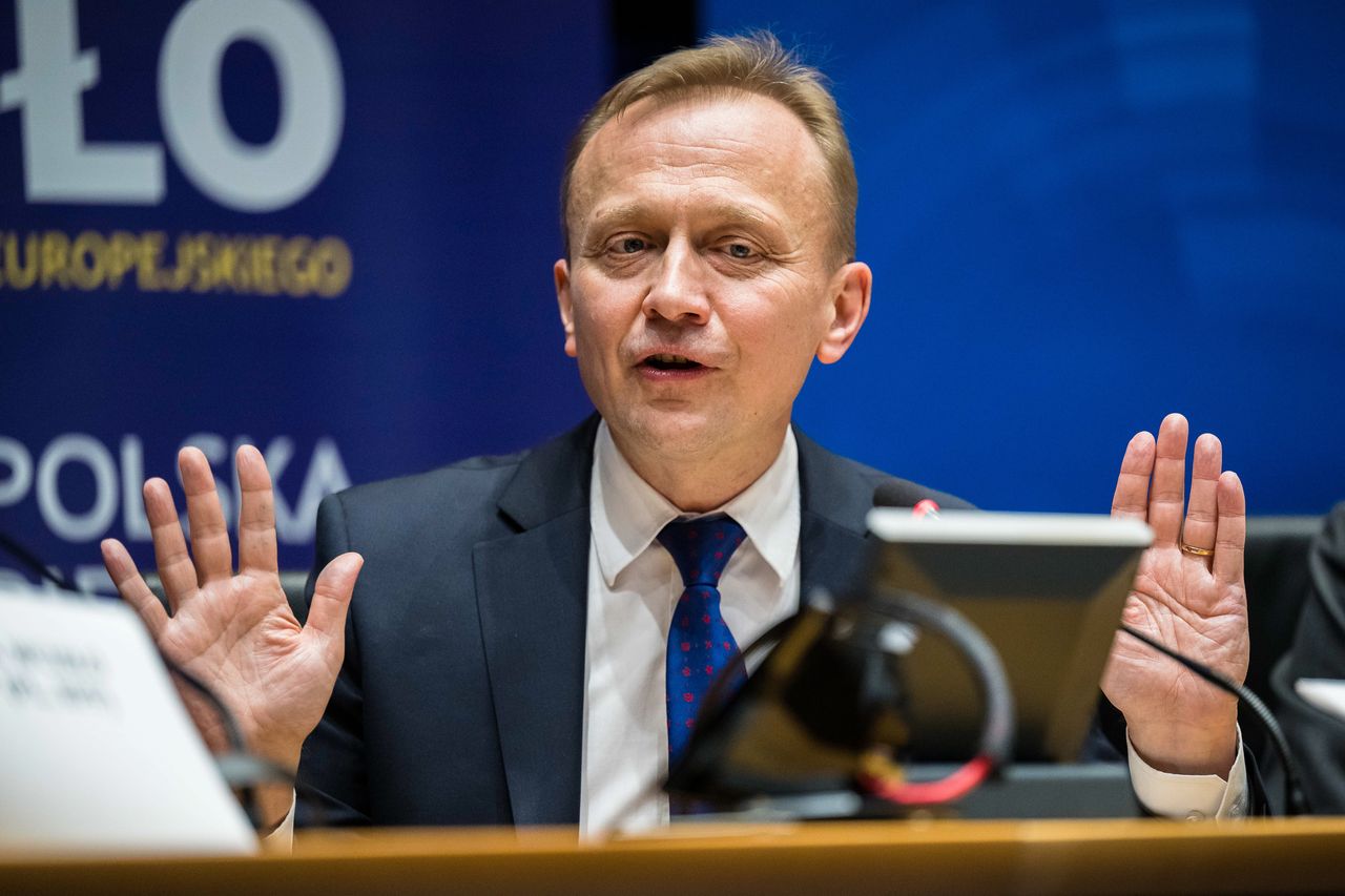 "SAFE 0 proc." prezydenta Nawrockiego. Komisarz UE komentuje