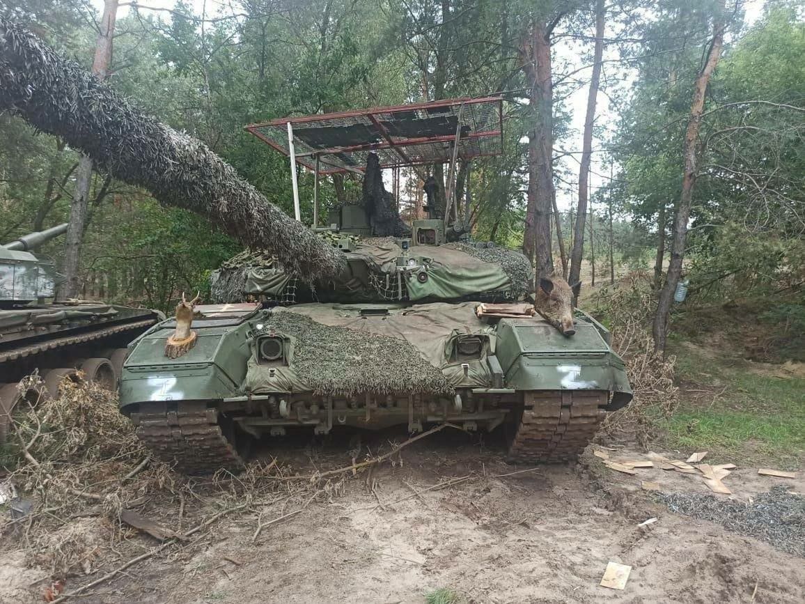 T-90M to najlepszy czołg Putina. Załoga zmodernizowała go w stylu Mad Maxa