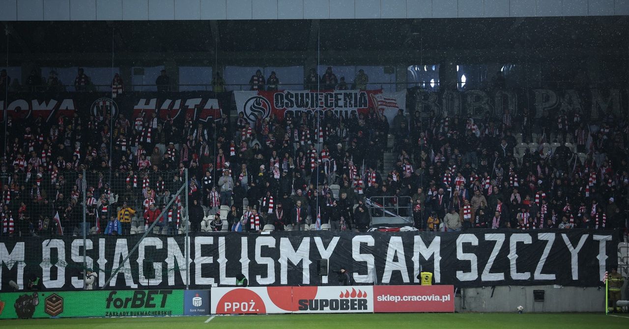 Zimno, ale na stadion przyjść trzeba! Kibice Cracovii na meczu z Motorem Lublin