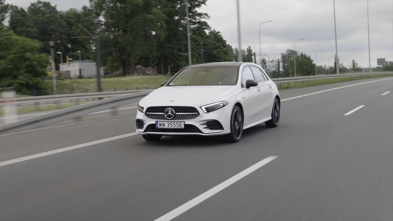 Mercedes A250e - "tryb pustynny" rządzi