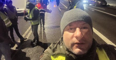 Wyzwiska i obelgi na granicy z Ukrainą. Dwóch wójtów zezwala na protesty. "Nic nie zmieniam"