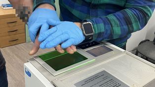 Suwałki: 22-latek znęcał się nad dziewczyną. Musi opuścić mieszkanie i nie może się z nią kontaktować