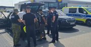 Policjanci zatrzymali osoby, przewożące imigrantów. Niektórzy znajdowali się w bagażniku