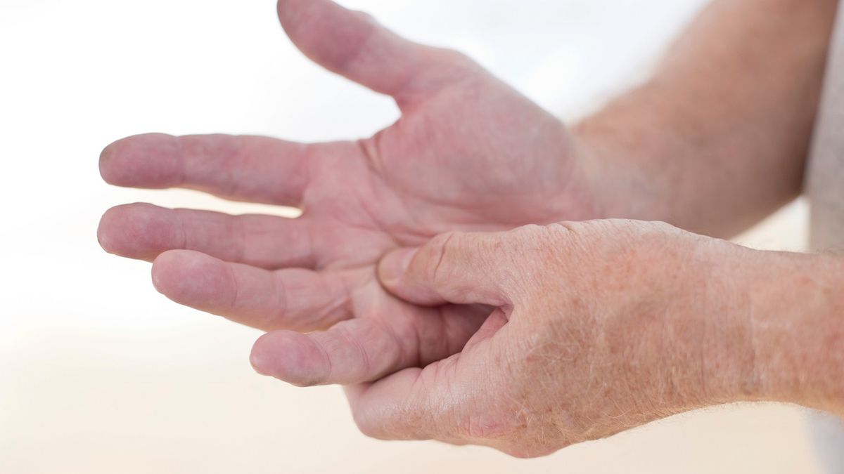 Objawem niedoboru potasu może być chroniczne zmęczenie.