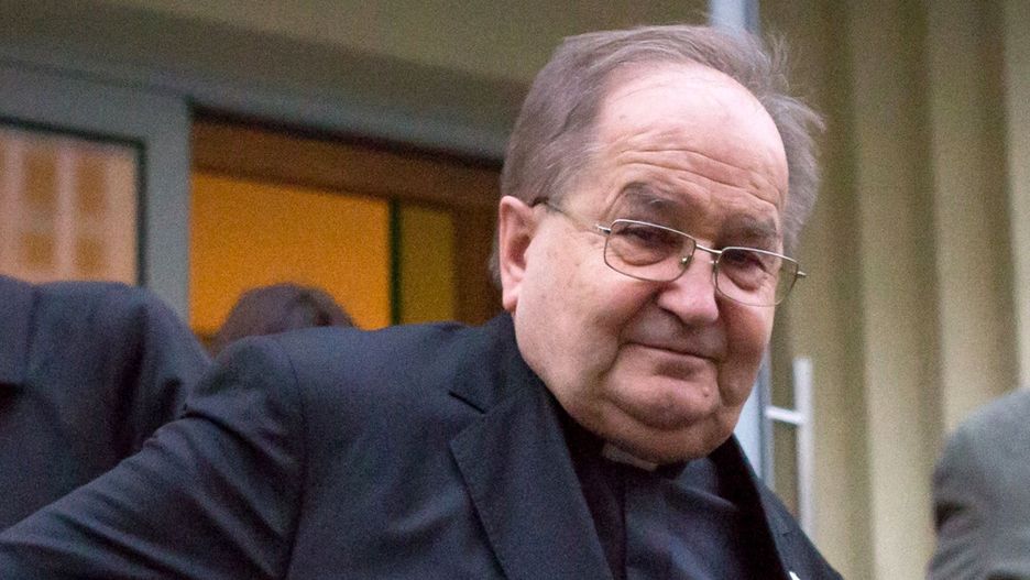 Tadeusz Rydzyk i urodziny Radia Maryja. "Zranienie w Kościele" piszą do ofiar