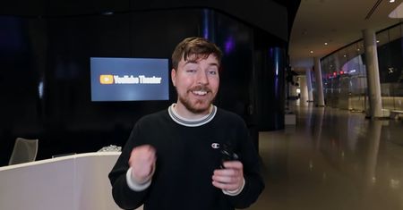 Nagrywają filmy na YouTube. Ujawniono, ile zarobili